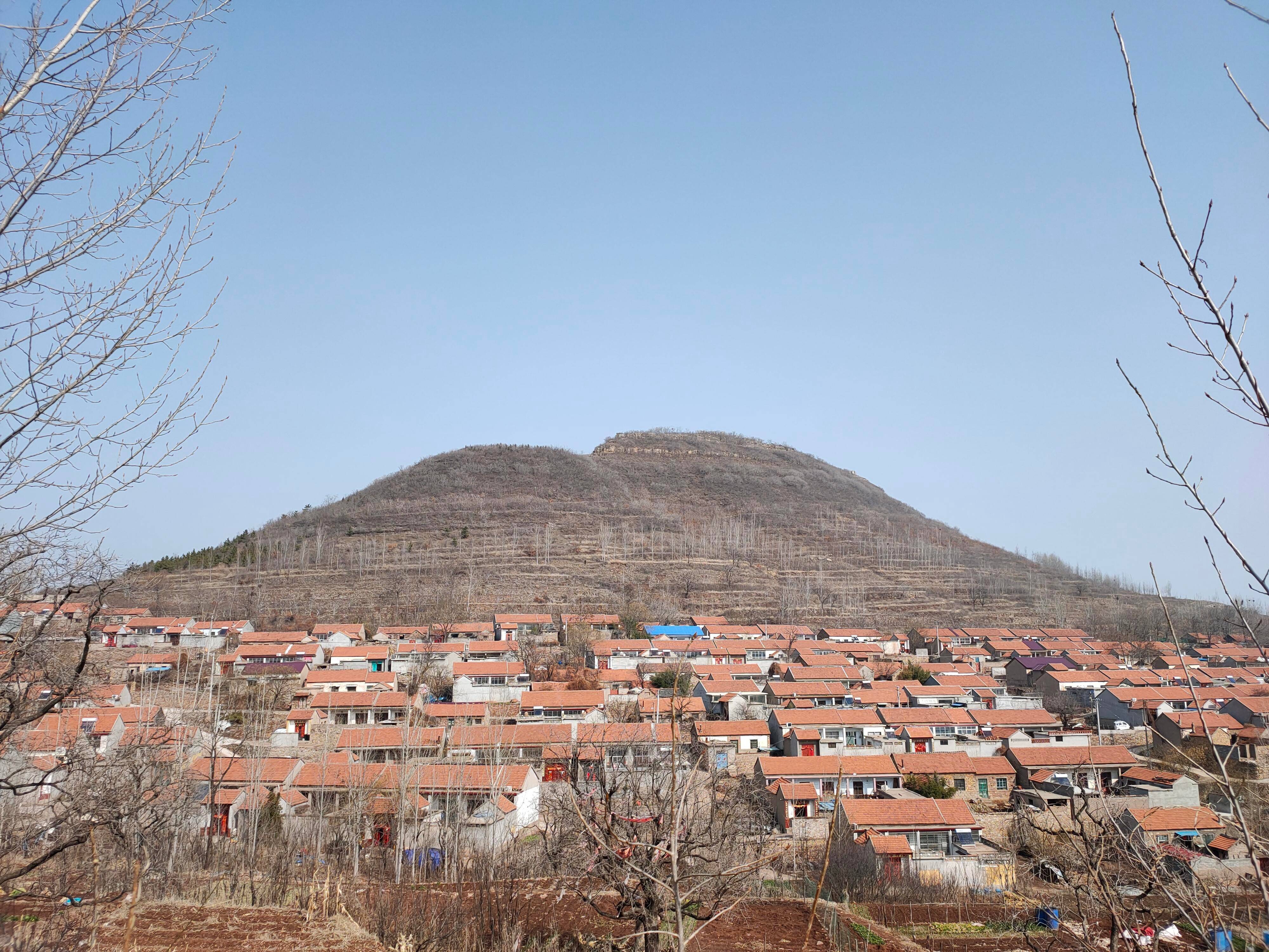 在村東可以清楚的看到地形.